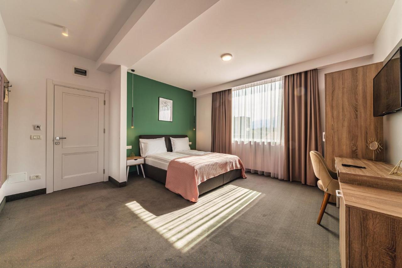 Saga Rooms Victoria  Buitenkant foto