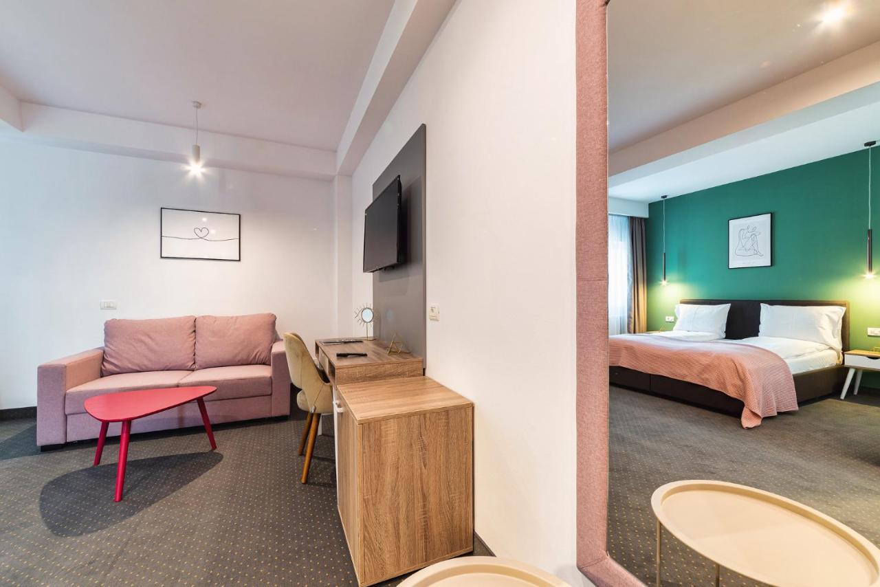 Saga Rooms Victoria  Buitenkant foto