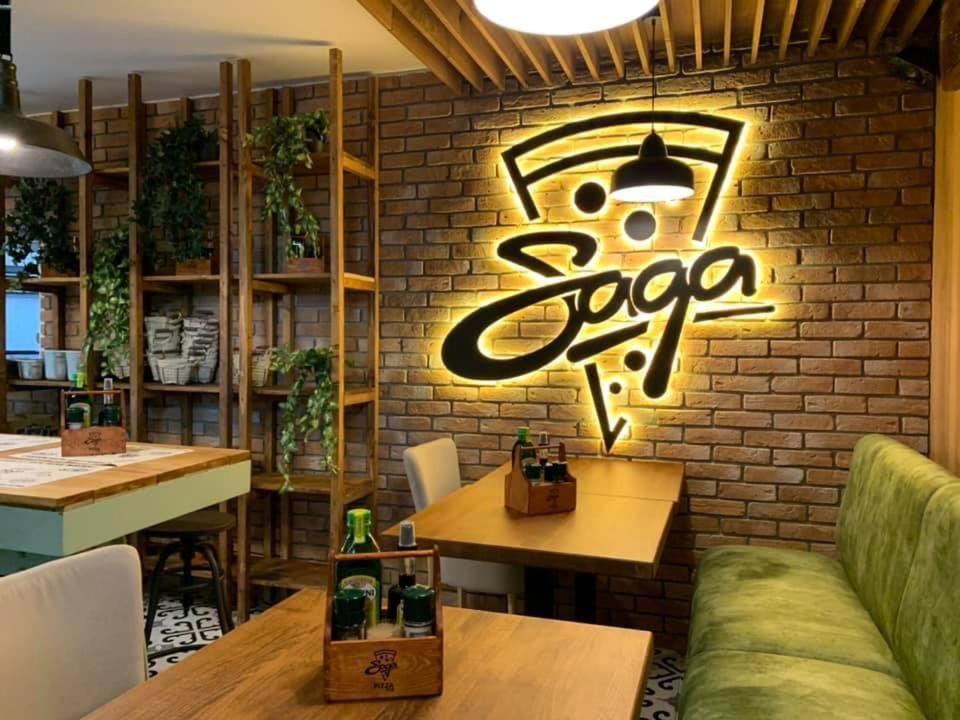 Saga Rooms Victoria  Buitenkant foto